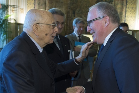 Gli Italiani si uniscono nel cordoglio per la perdita di Giorgio Napolitano 